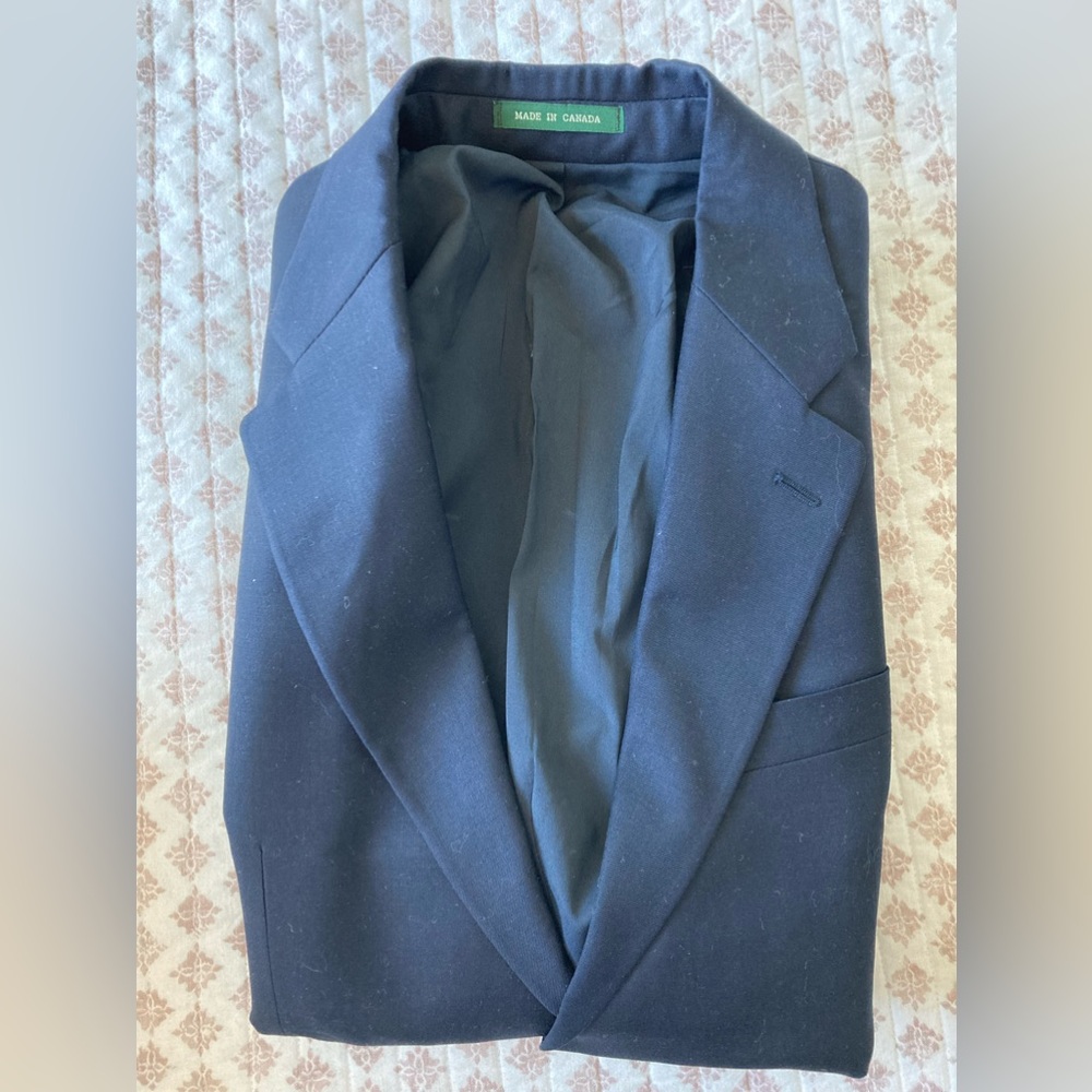 Ralph Lauren Navy Blue Blazer - size 42 Short